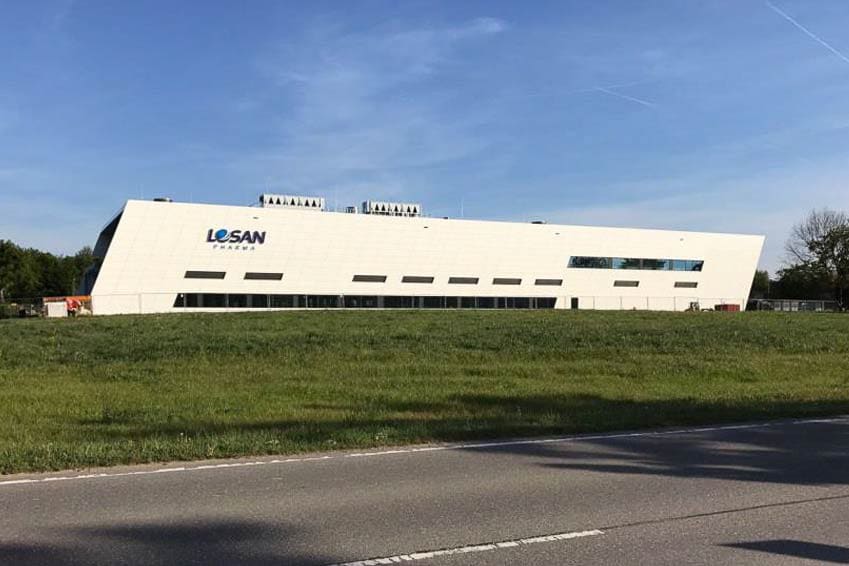 Einweihung des neuen Produktionsgebäudes in Eschbach